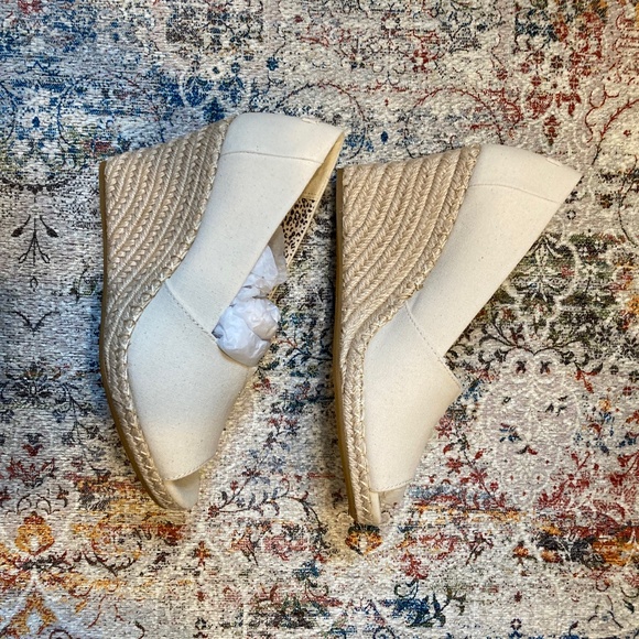 TOMS Michelle Espadrille Wedge Sandal - Picture 9 of 11